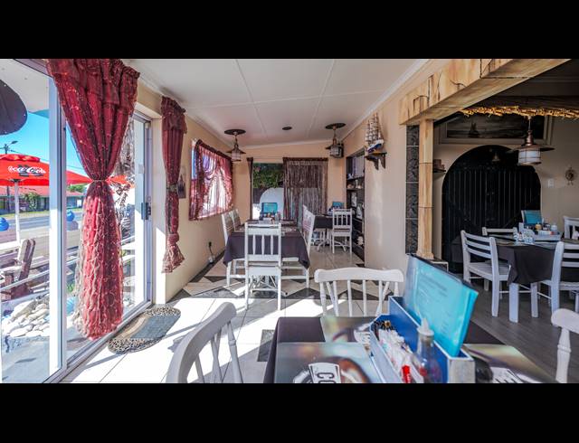 5 BEDROOM FREESTANDING FOR SALE IN OCEANVIEW HEIGHTS